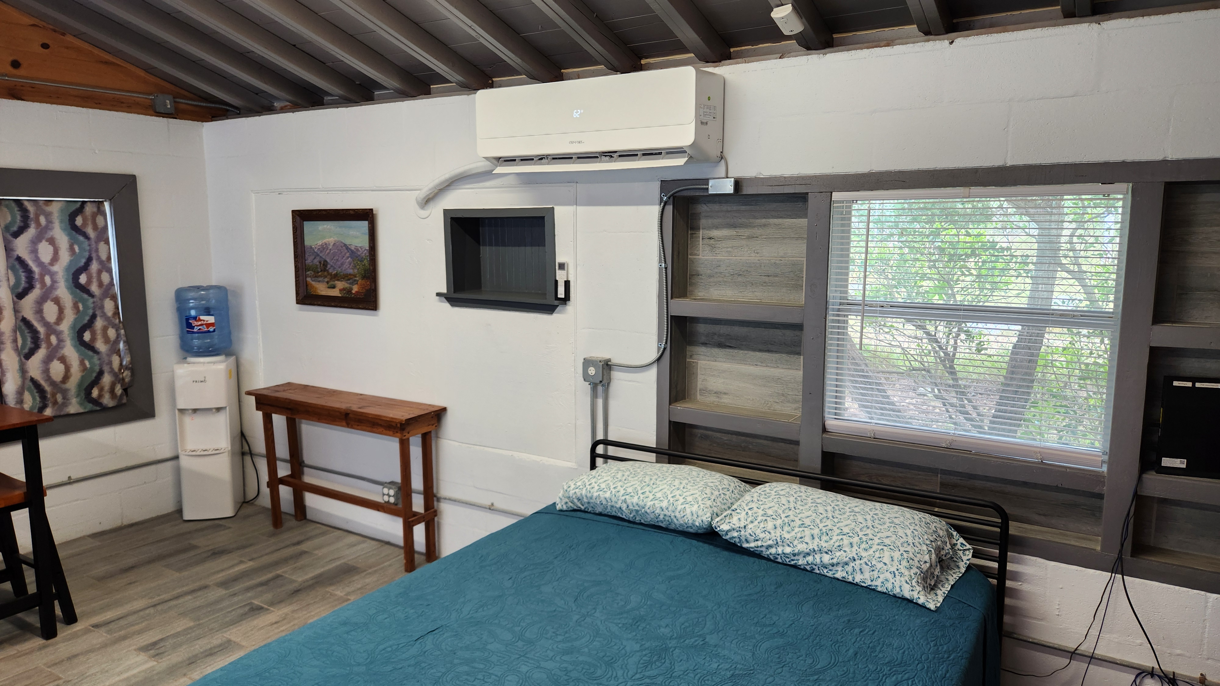 Dual-deck cottage at Medina Highlands Park