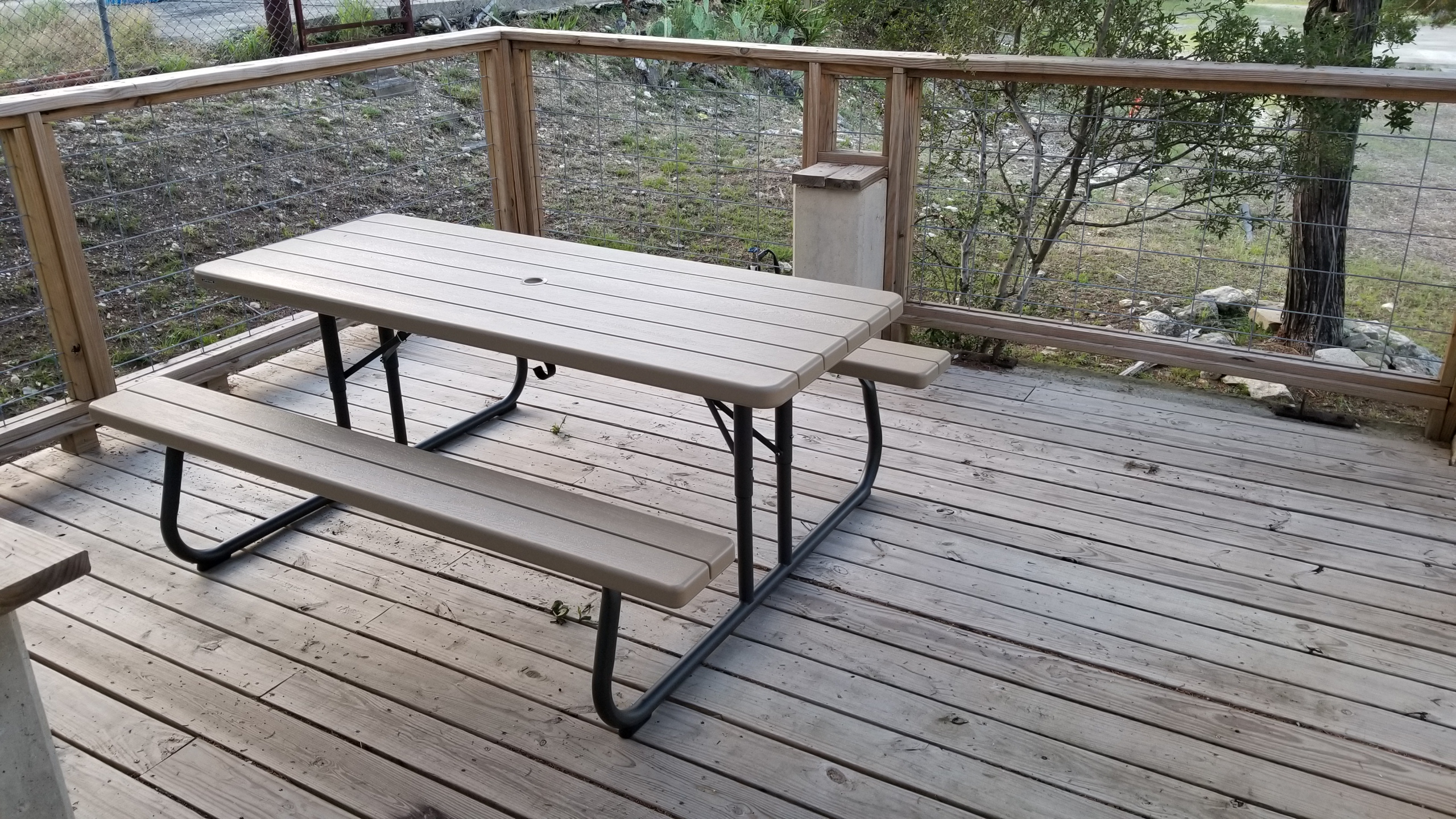 Dual-deck cottage at Medina Highlands Park